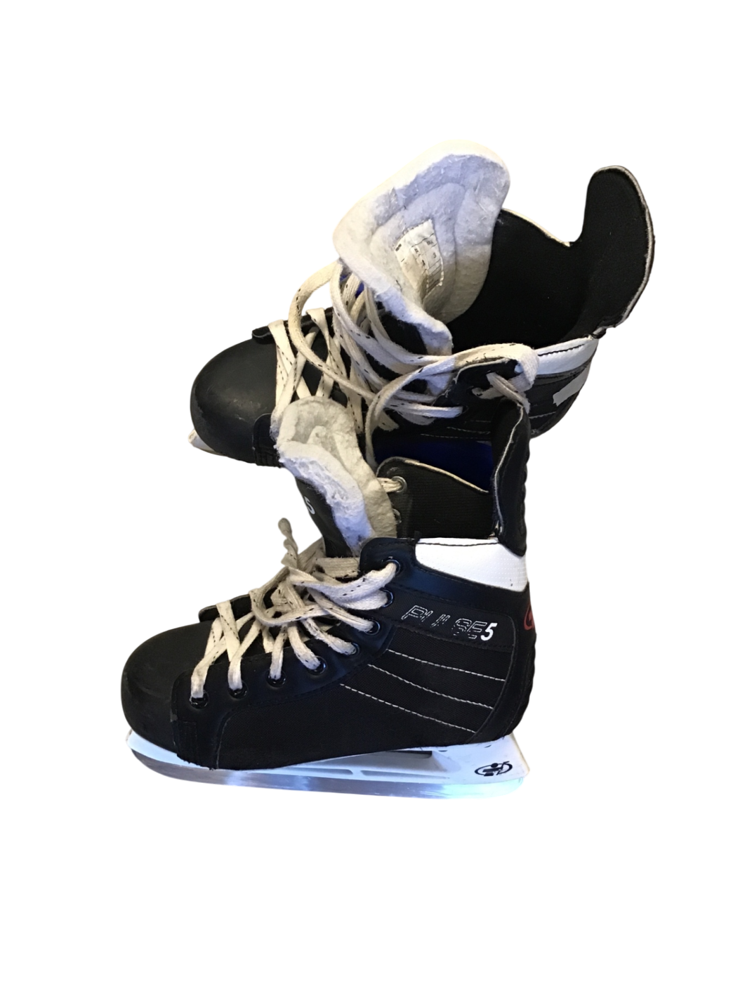 Pulse 5 Skridskor 23 cm Black and white