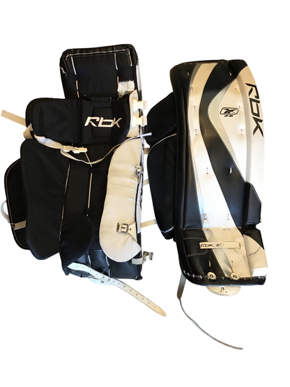 Reebok 6k JR Målvaktsbenskydd 79 cm Svart vit