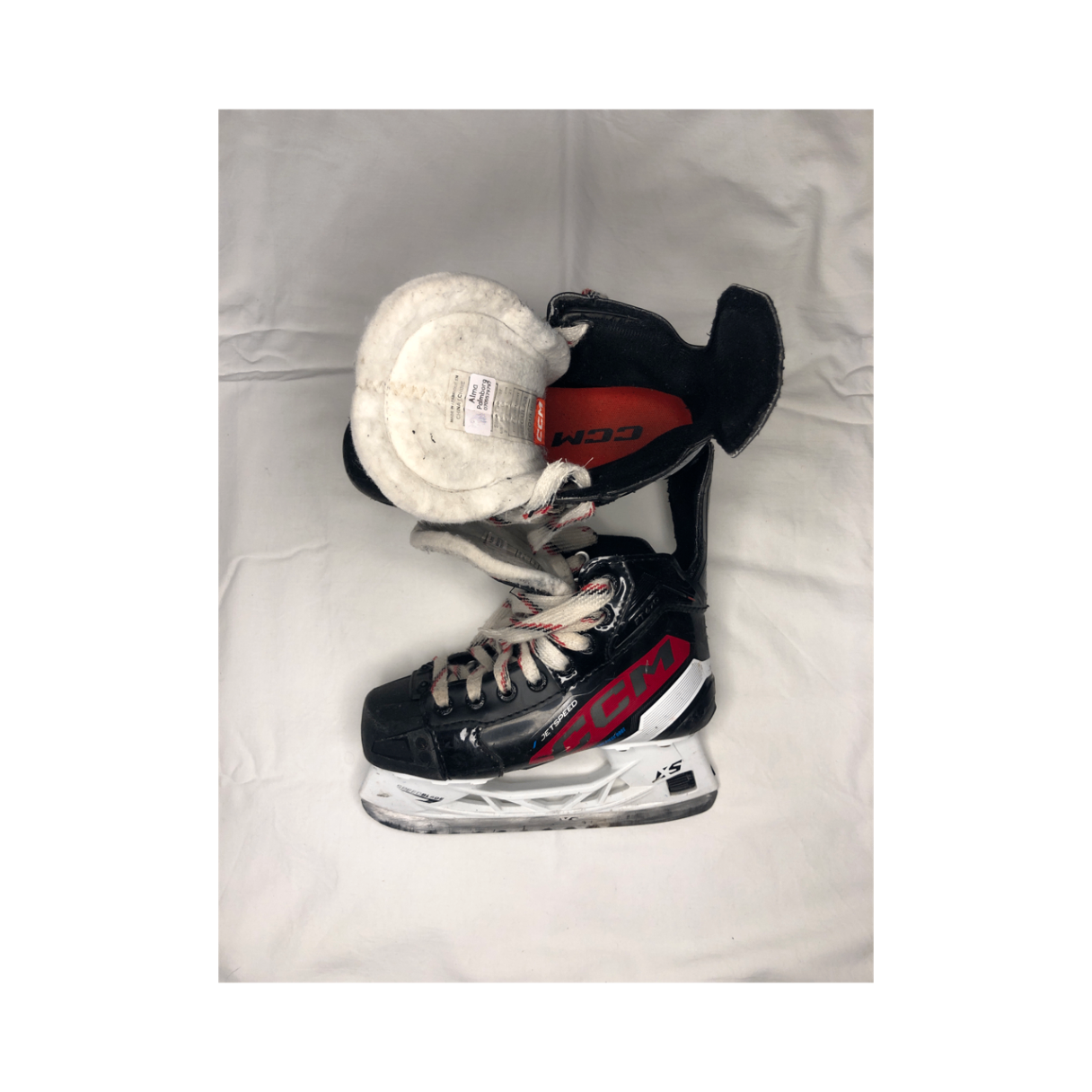 CCM Jetspeed FT670 Skridskor 21 cm Svart röd